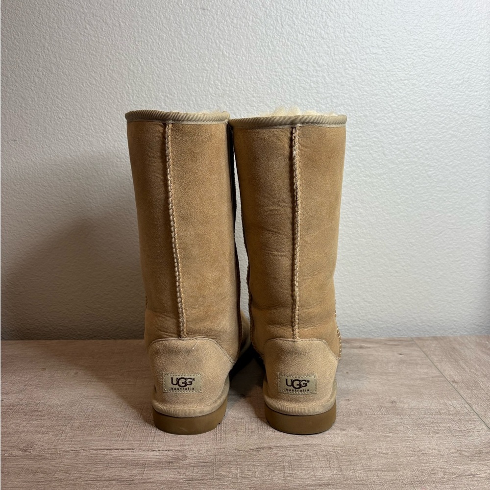 UGG 5815 Tall Sheep Boots sand color size- like new